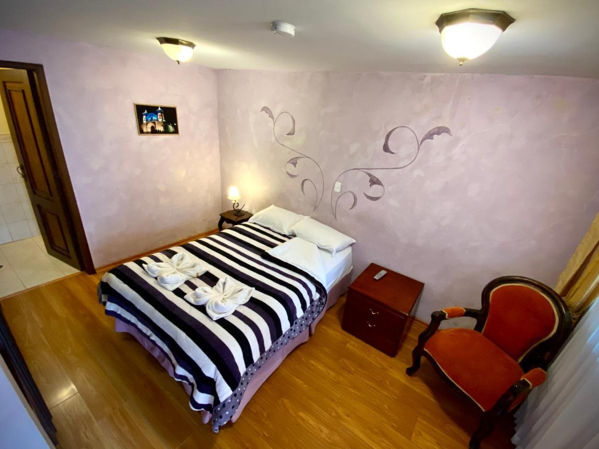 Golden Rest Latacunga Hotell Eksteriør bilde