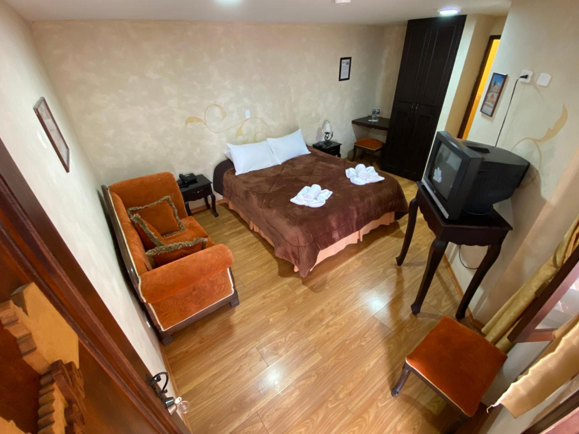 Golden Rest Latacunga Hotell Eksteriør bilde